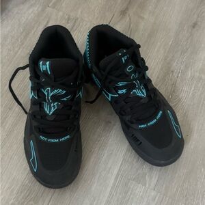 Puma Lamelo MB.01 Buzz city Black Teal Size 8,5